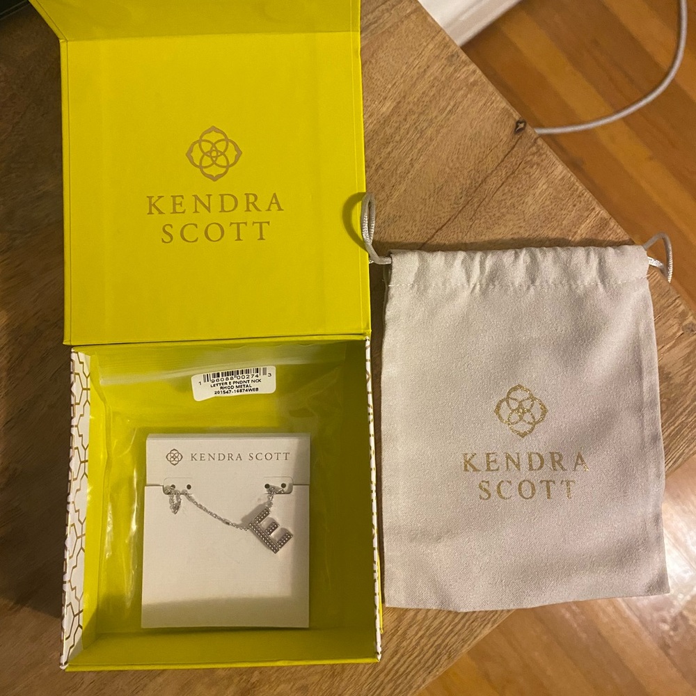 NWT Kendra Scott E Silver Necklace